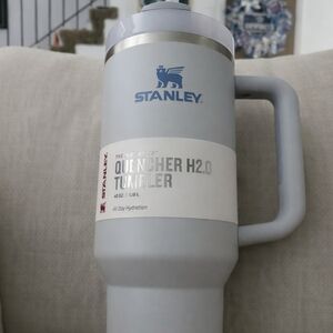 NWT Stanley Quencher H2.0 40 oz Tumbler – Handle & Straw